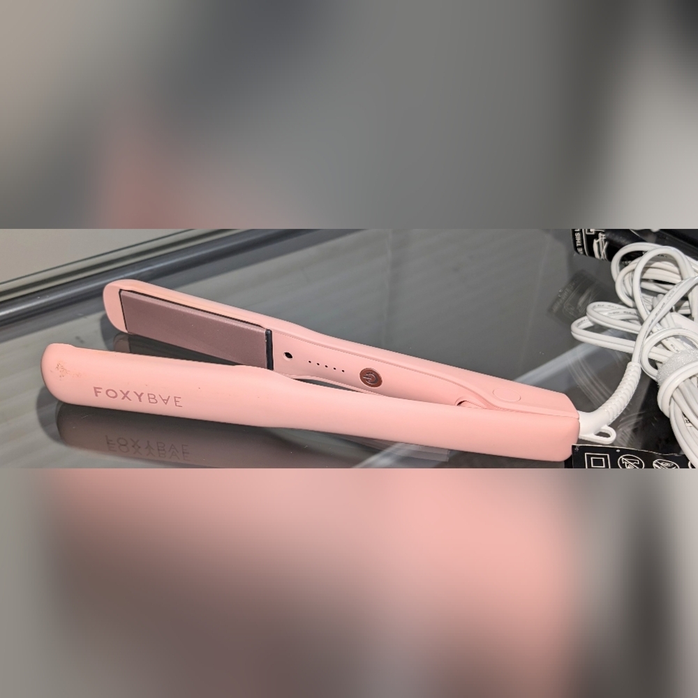 FoxyBae Hair Straightener